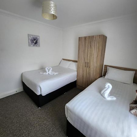 Park View Room With Free Minibar Tea&Coffee 더블린 외부 사진
